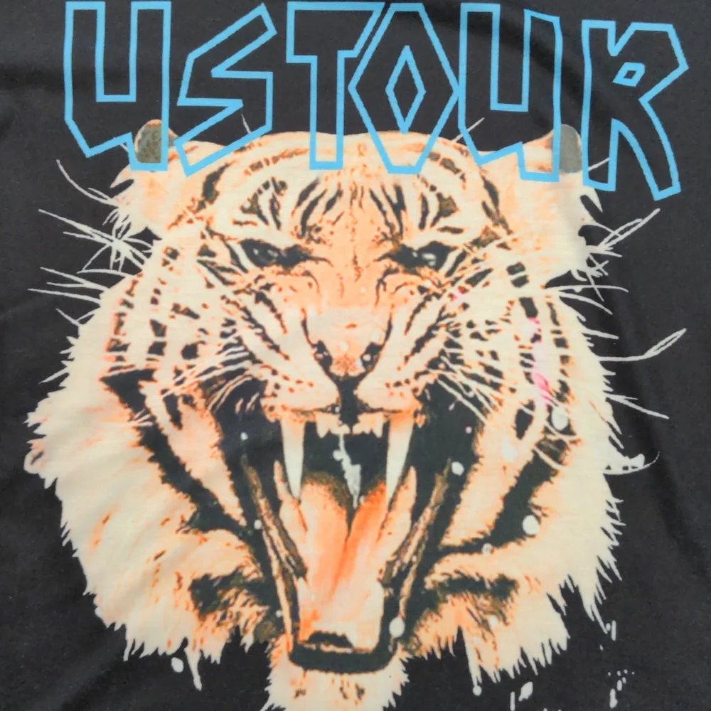 vintage style black graphic tee - Picture 2 of 4